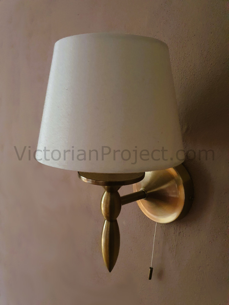 modern Victorian living room wall lighting